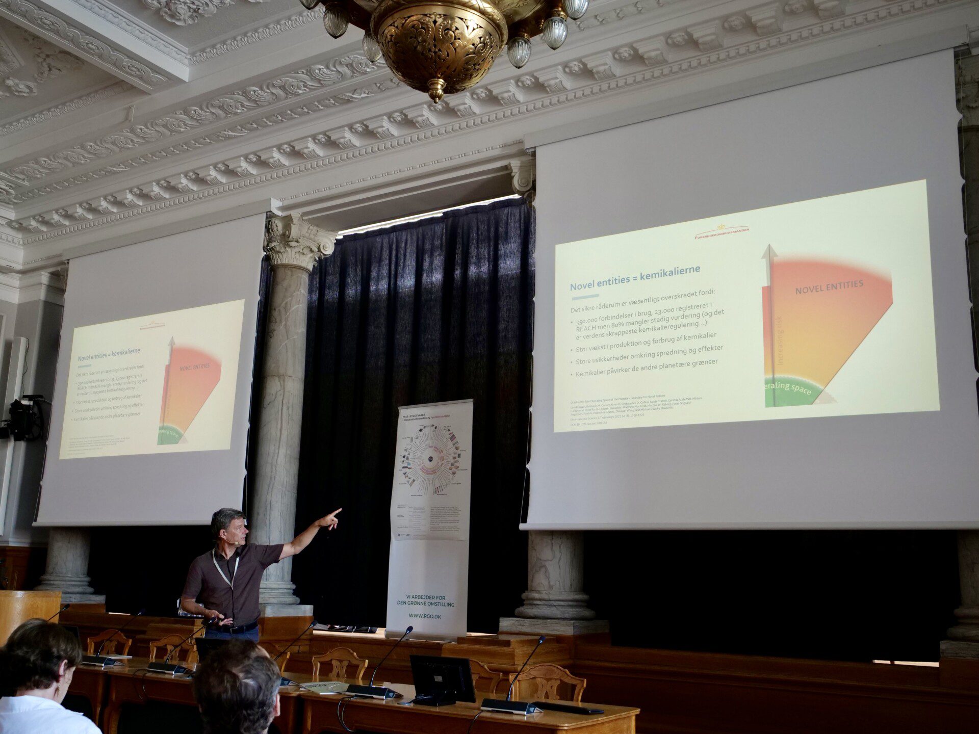 DA7C0D02-E1BA-4CA3-9249-429AB7216C4C_1_201_a